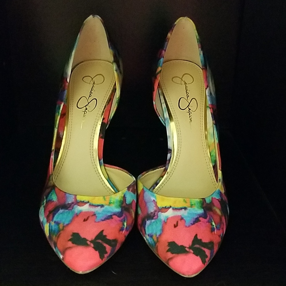 Almost New Size 7 Jessica Simpson Heels